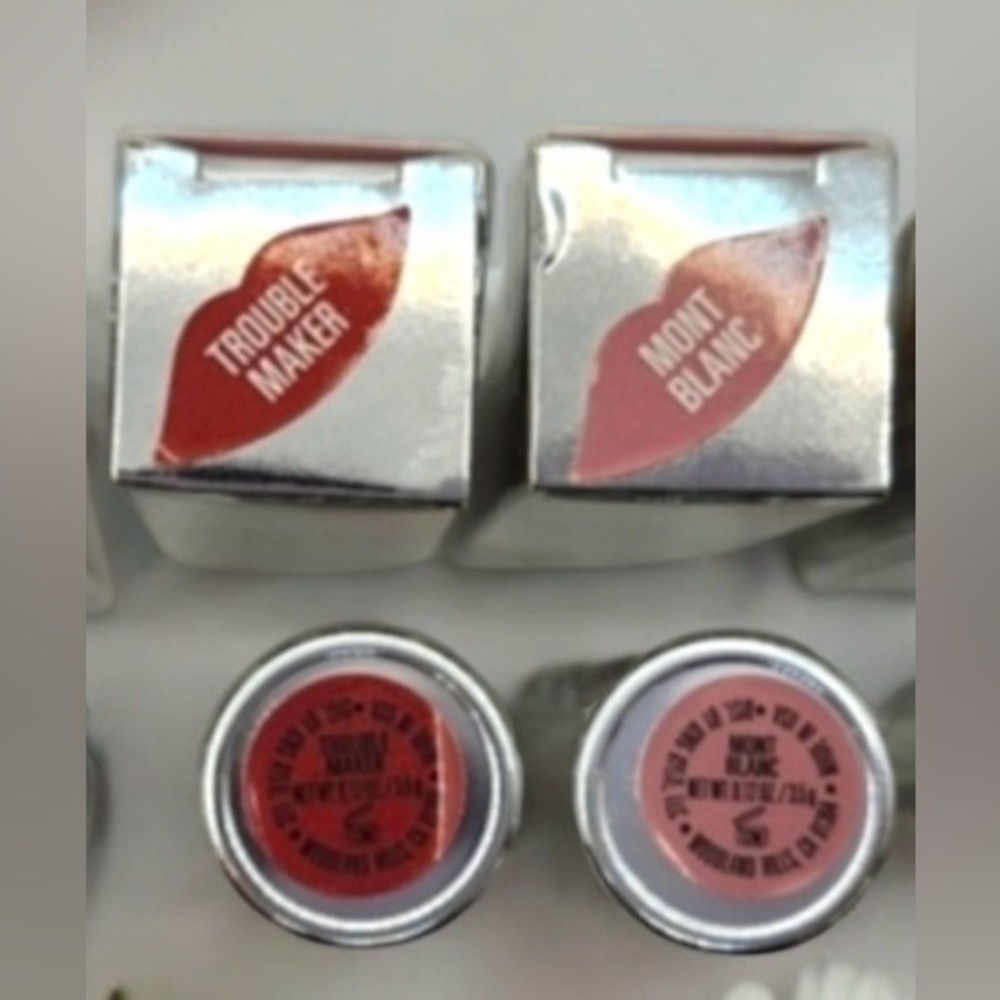 NIB Bundle Kylie Cosmetics 2 Lipstick Bundle-Free Kylie Bag - Picture 4 of 9